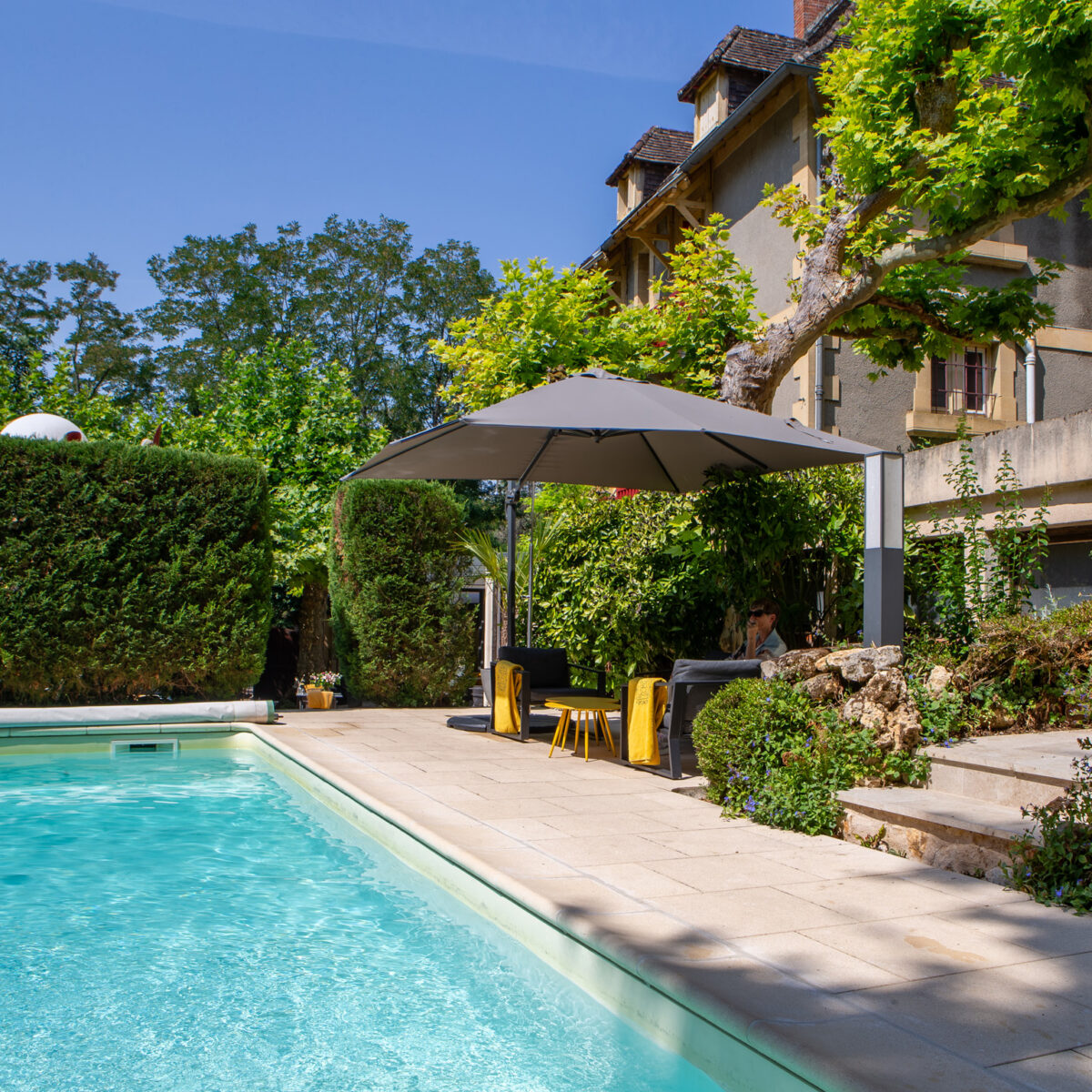 Piscine extérieure (9)